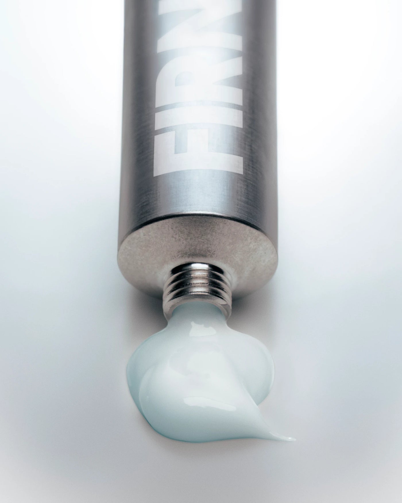 CRÈME RÉGÉNÉRANTE HYDRATANTE